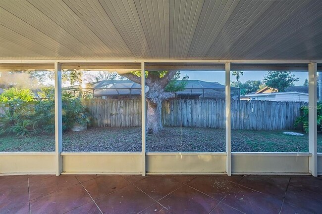 Building Photo - 653 Bryan Terrace Dr