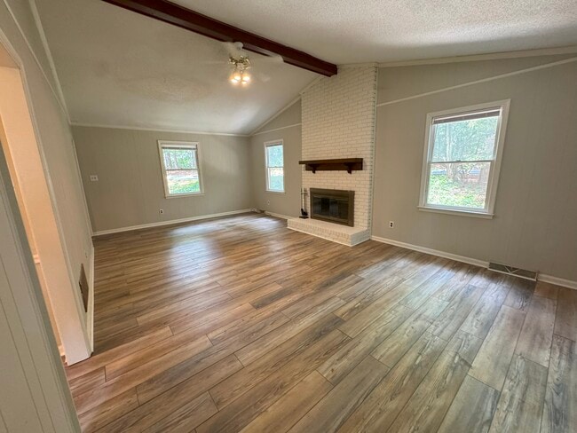Primary Photo - 285 High Meadow Dr