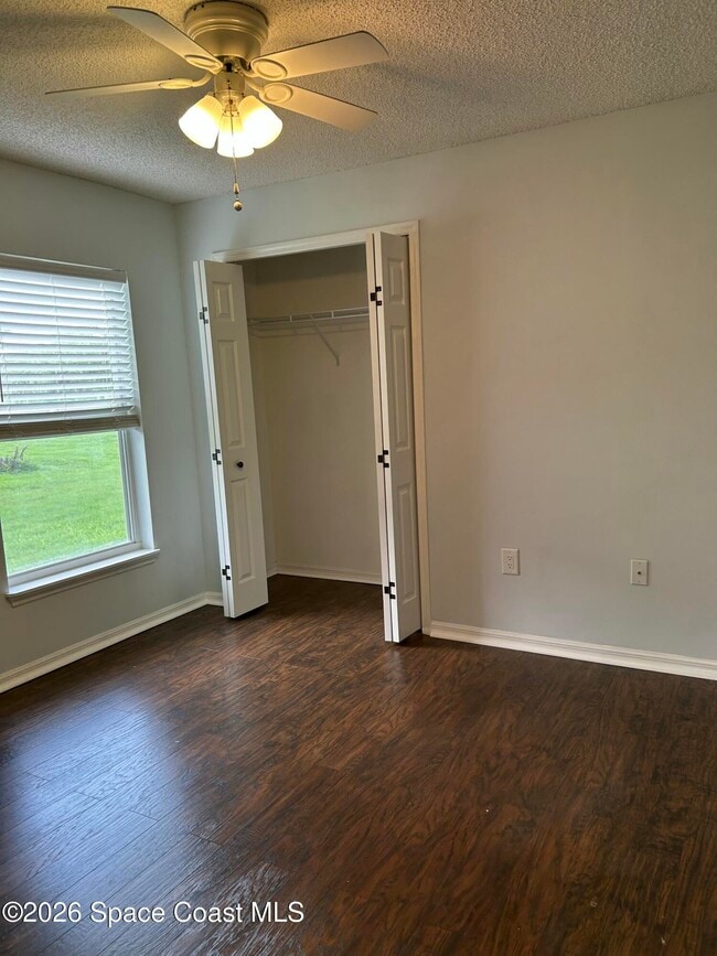 Building Photo - 2152 Spring Creek Cir