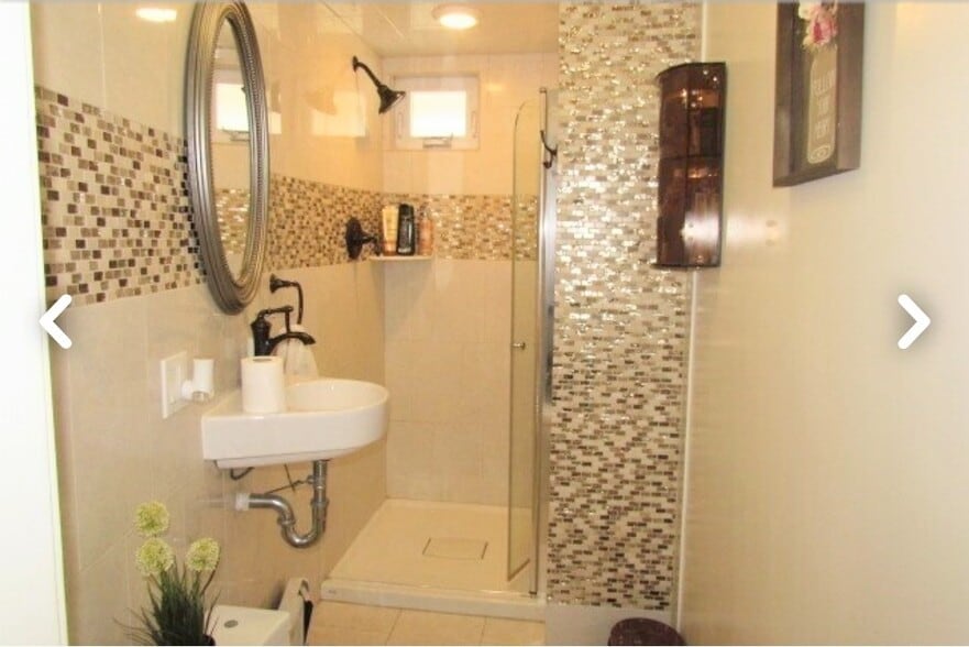 Bathroom 2 - 340 Common St
