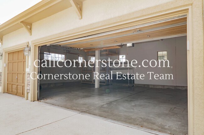 Building Photo - 13932 Sierra Star Ct
