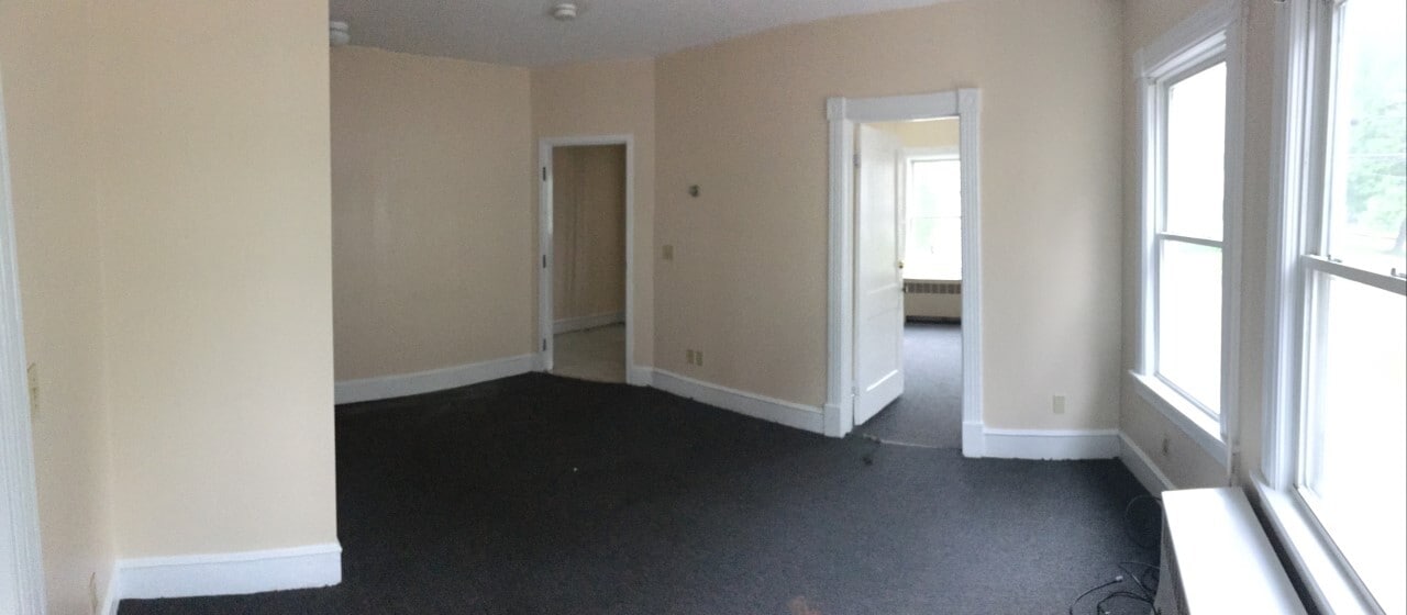 livingroom - 11 Hickok Pl