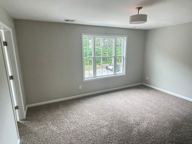 Building Photo - Antioch 3 bedroom townhome w/ 1 car garage!