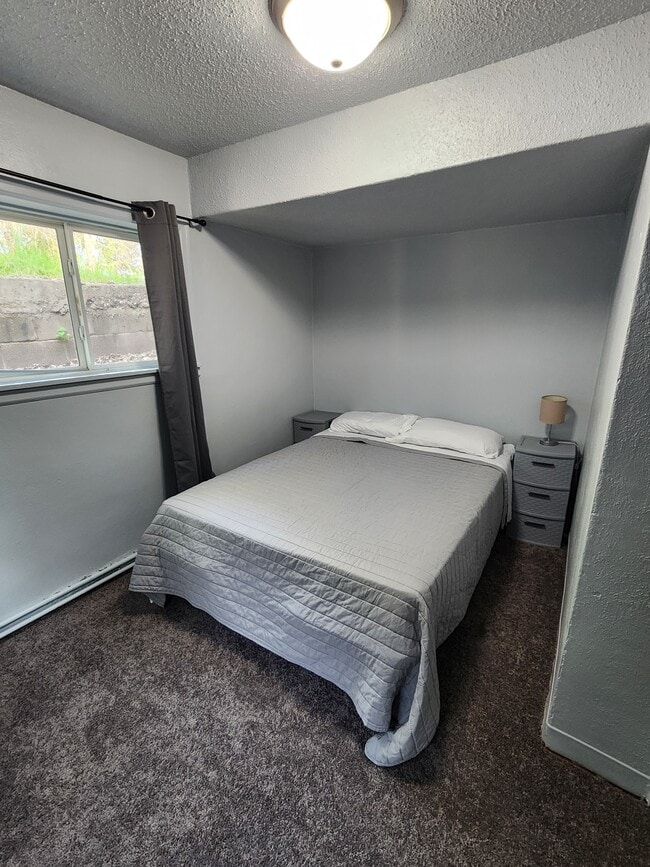 Building Photo - 505 S 10th St