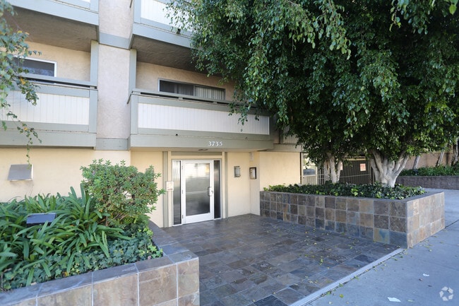 Building Photo - 3735 Bagley Ave Apartments