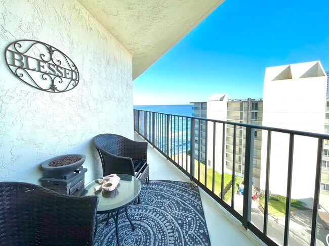 Building Photo - 5420 N Ocean Dr