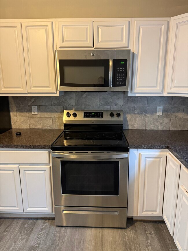 Building Photo - 12-14 Harbison Ave