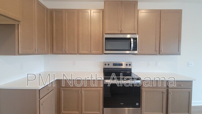 Building Photo - 7578 Discovery Pt Dr NW