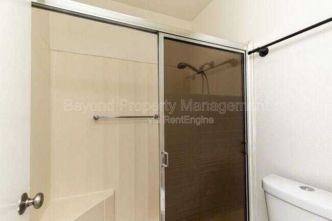 Building Photo - 3661 Cactusview Dr