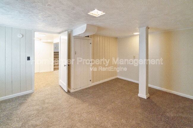 Building Photo - 208 W 23rd Ave