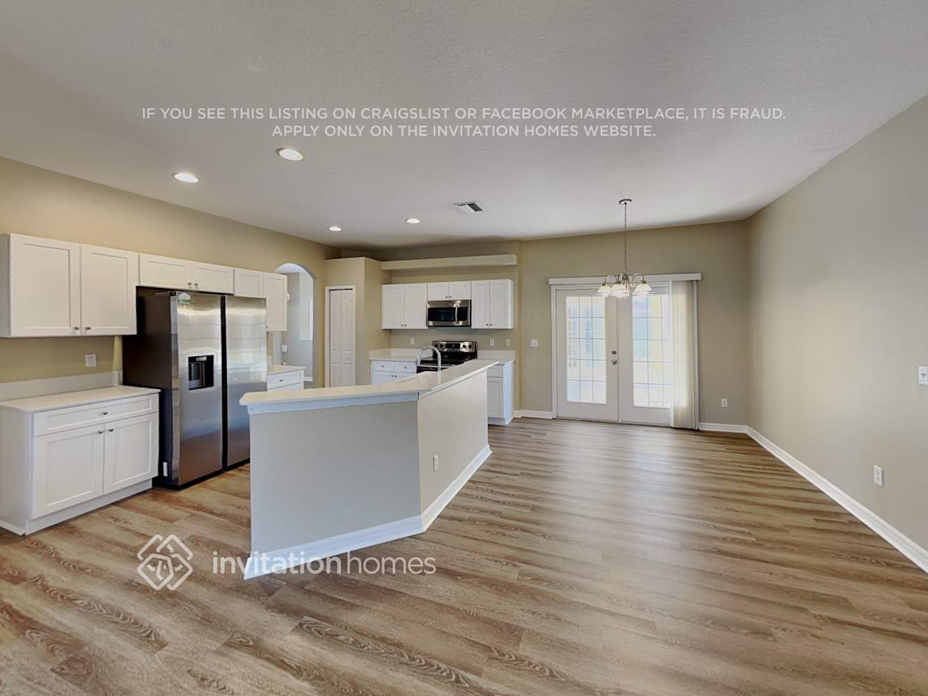 Building Photo - 3115 Victoria Dr