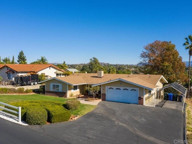 Building Photo - 648 Morro Rd