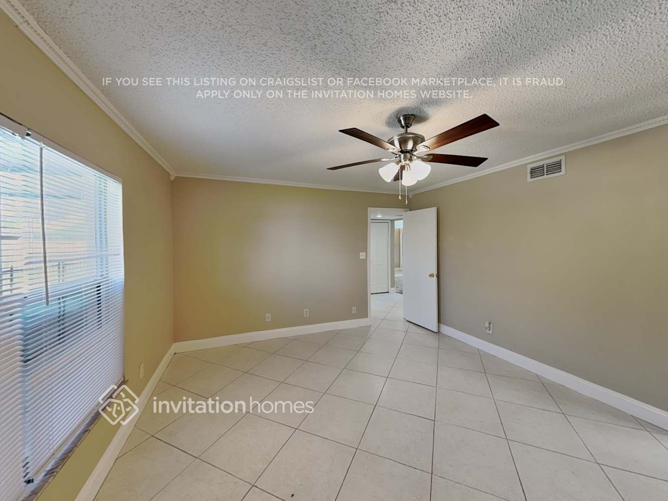Building Photo - 3907 Kiawa Dr