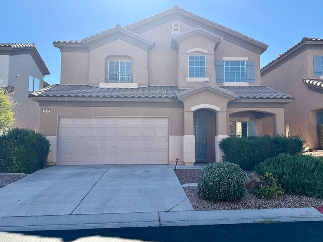 Building Photo - 2-Story Home  3 bedroom 2.5 bath in Gated ...