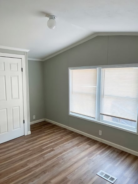 Building Photo - 110 N Michigan St