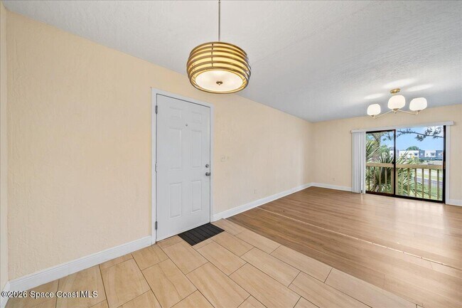 Building Photo - 2190 Forest Knoll Dr NE