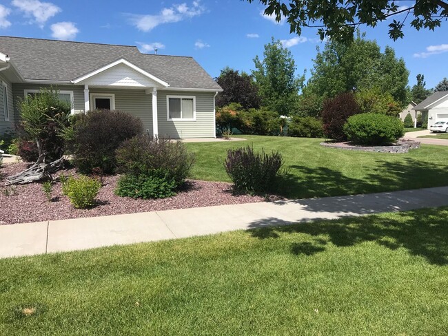 Primary Photo - Great Curb Appeal