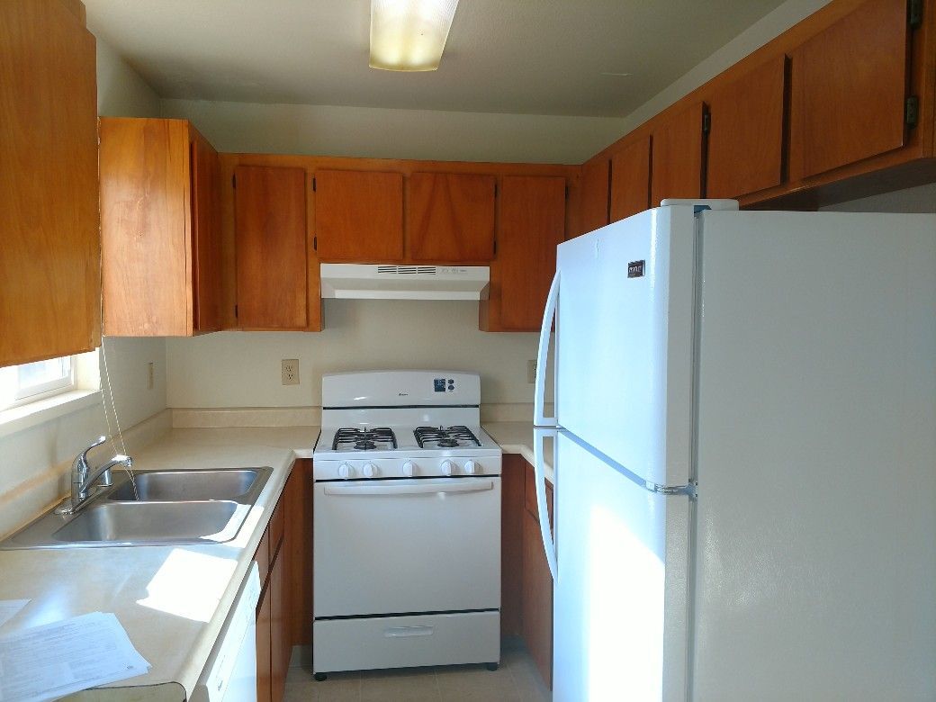 Building Photo - 1600 Fischer Ave