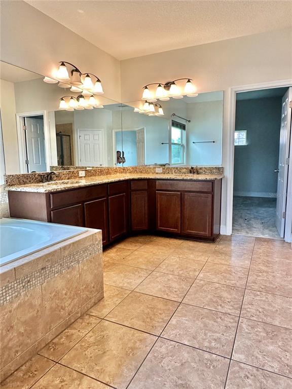 Building Photo - 2300 Kelbrook Ct