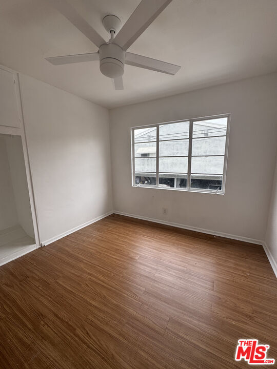 Building Photo - 220 N Louise St