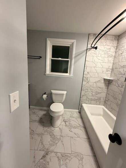 Building Photo - 737 Harpeth Pky W