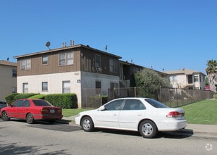 Building Photo - w4061