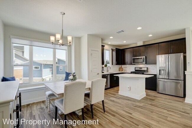 Building Photo - 3 br, 2 bath House - 1925 Sharper Mews  Un...