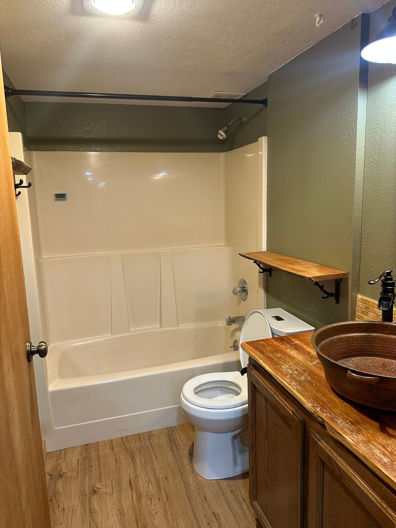 Building Photo - 8905 N Tongass Hwy