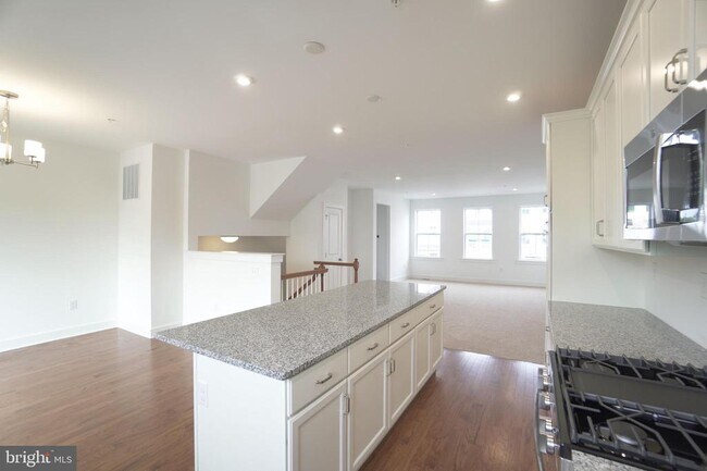 Building Photo - 114 Higher Rock Ct