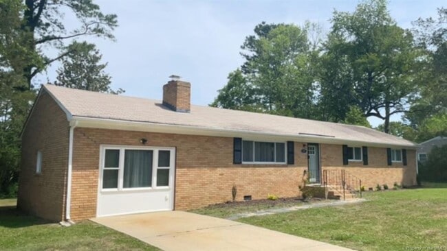Building Photo - 107 Chestnut Dr