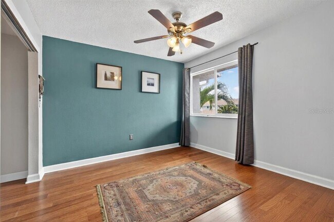 Building Photo - 6537 Cape Hatteras Way NE