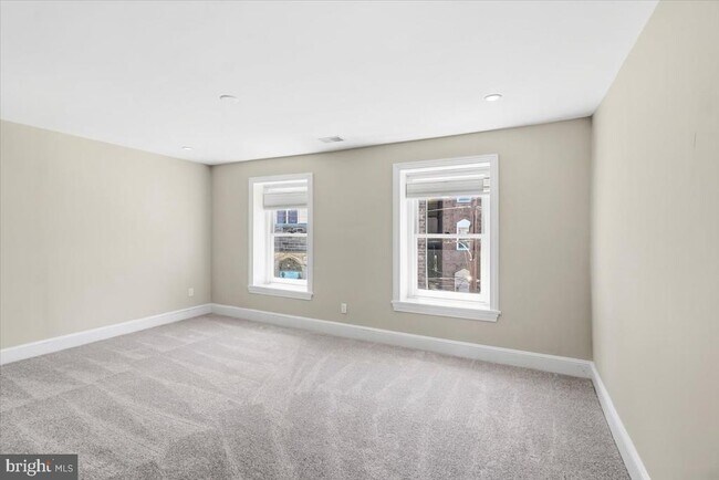 Building Photo - 138 Rector St