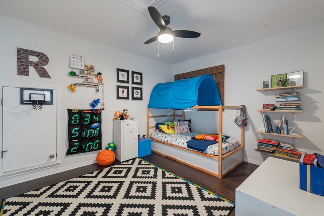 Building Photo - 5401 Ketch Ct