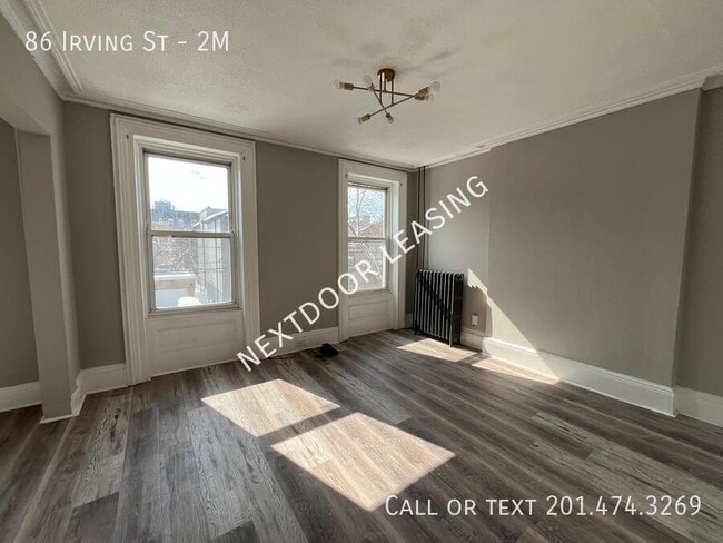 Building Photo - 86 Irving St