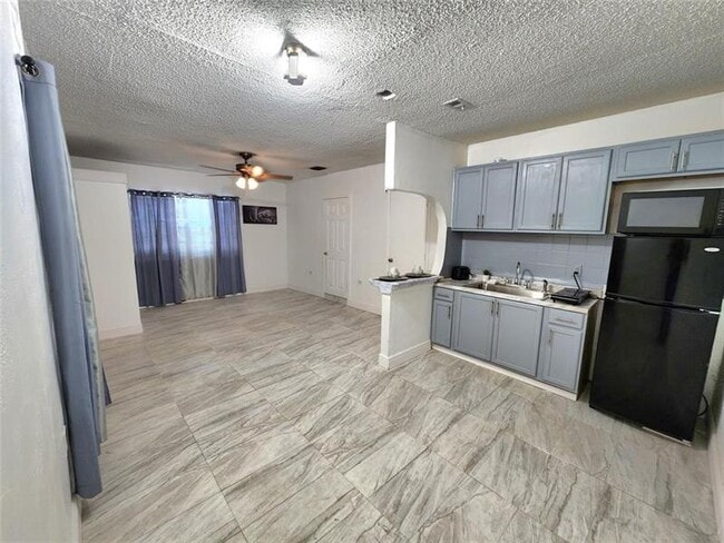 Building Photo - 3962 NW 170th St