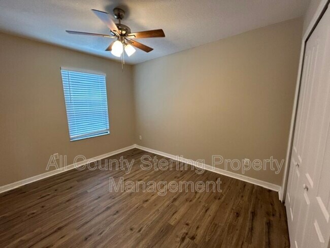 Building Photo - 1876 Leather Fern Dr