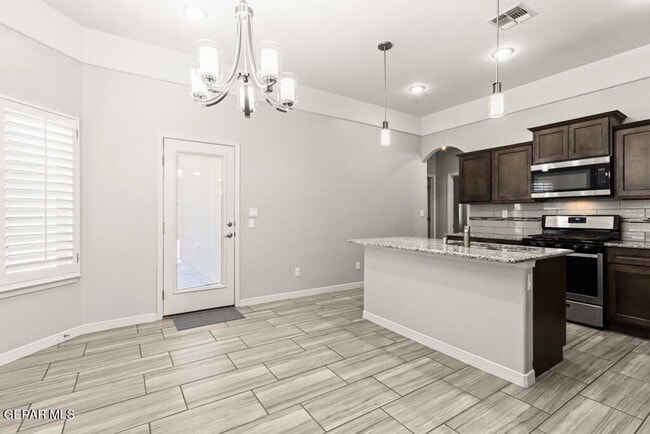 Building Photo - 14824 Harry Flournoy Ave