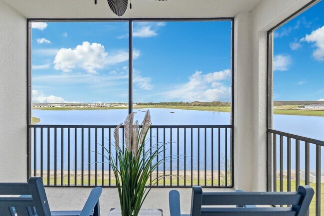 Building Photo - 15375 Grn Acrs Ave