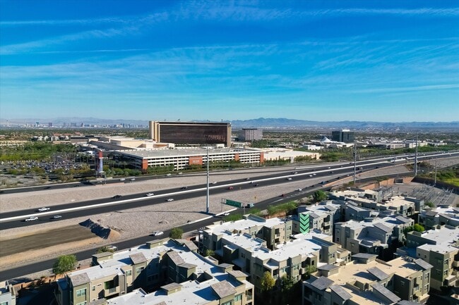 Building Photo - 11236 Rainbow Peak Ave