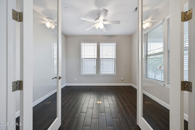 Building Photo - 32156 N 132nd Dr