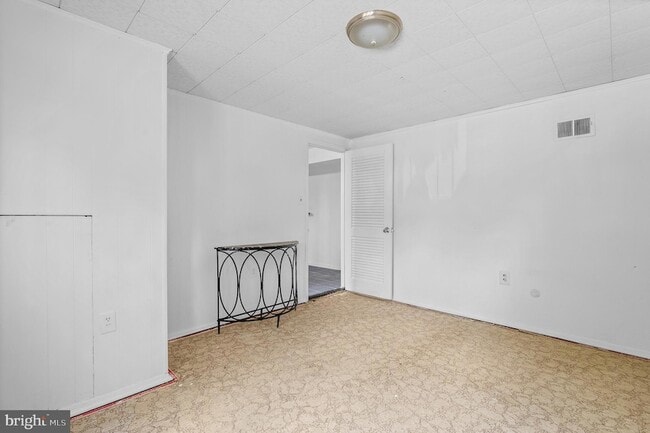 Building Photo - 6311 Barrs Ln