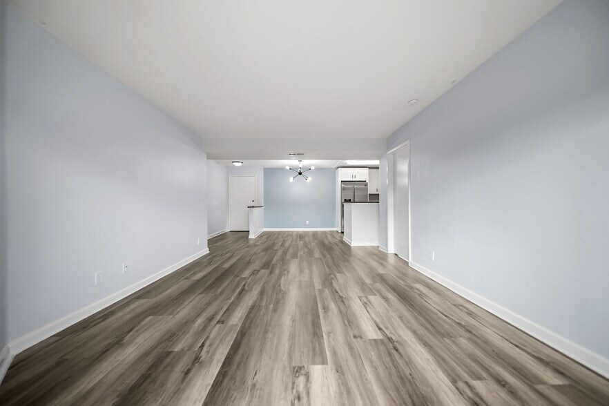 Building Photo - 8300 Manitoba St