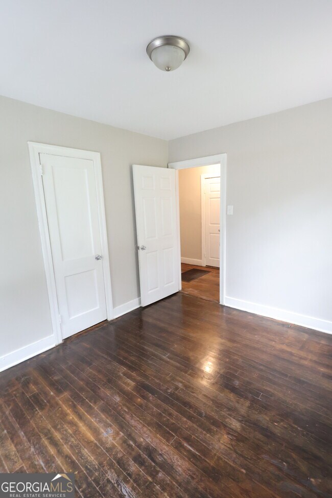 Building Photo - 829 Matheson Rd