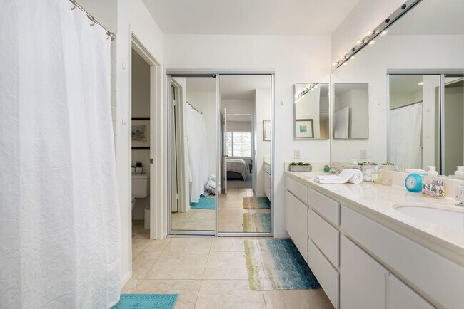 Building Photo - 55553 Winged Foot