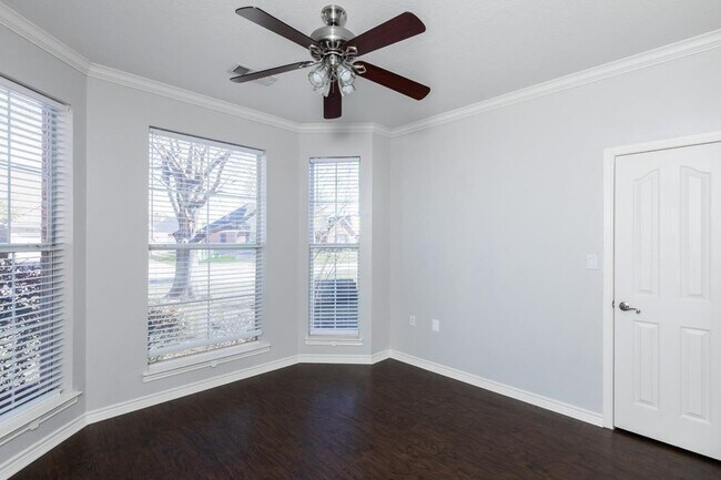 Building Photo - 6235 Gracemount Ln