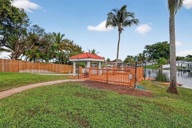 Building Photo - 17841 NW 84th Ct