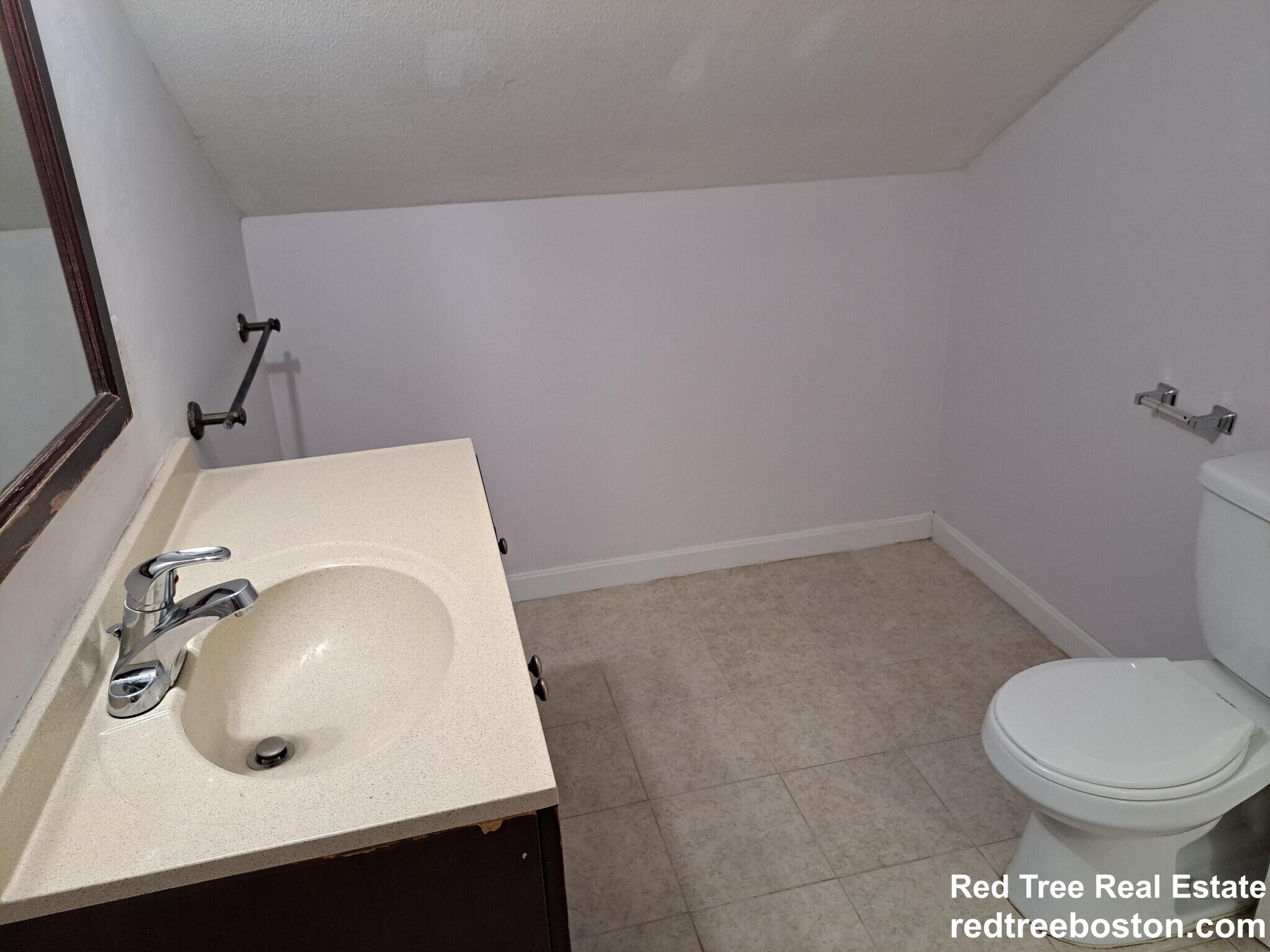 Building Photo - 158 Baker St