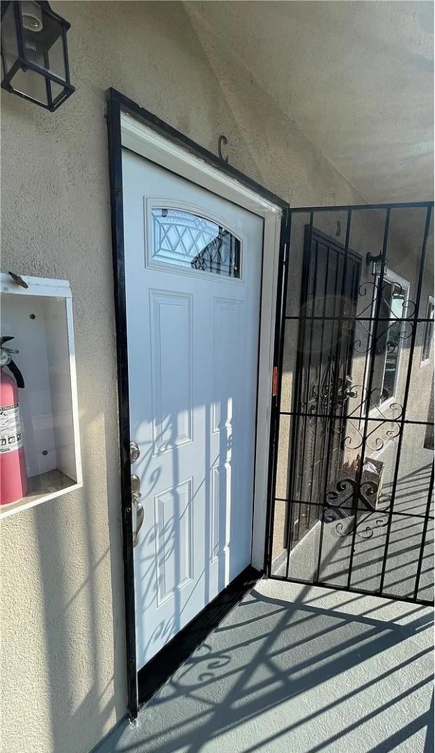 Primary Photo - 8709 Lyndora St