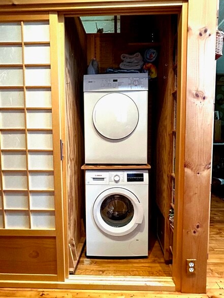 Laundry (downstairs) - 241 Cumberland Ave