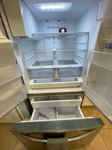 Building Photo - 5730 Baldwin Elm St